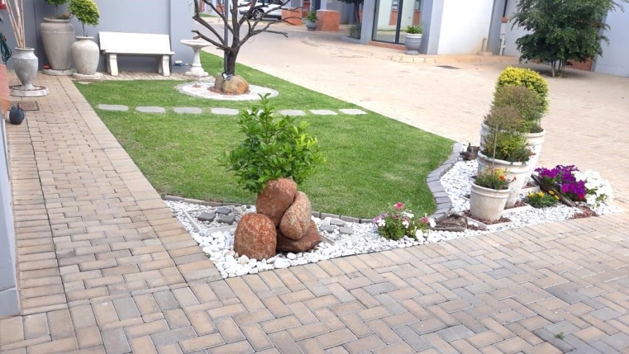 2 Bedroom Property for Sale in Ifafi North West